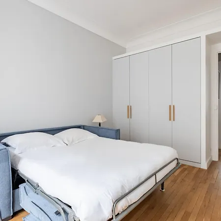 Veeve - A Sophisticated Spectacle Parigi